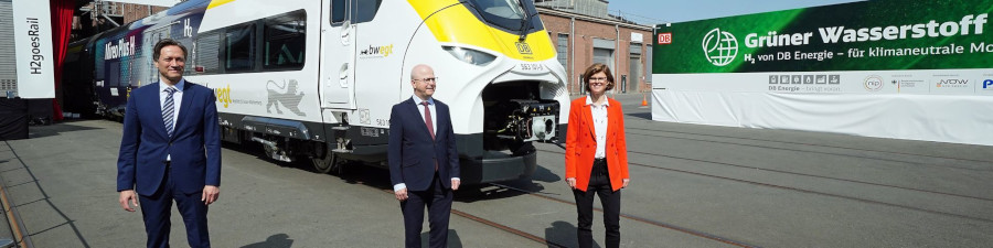 Die Deutsche Bahn (DB) und Siemens Mobility treiben die klimafreundliche Verkehrswende auf der Schiene weiter voran.