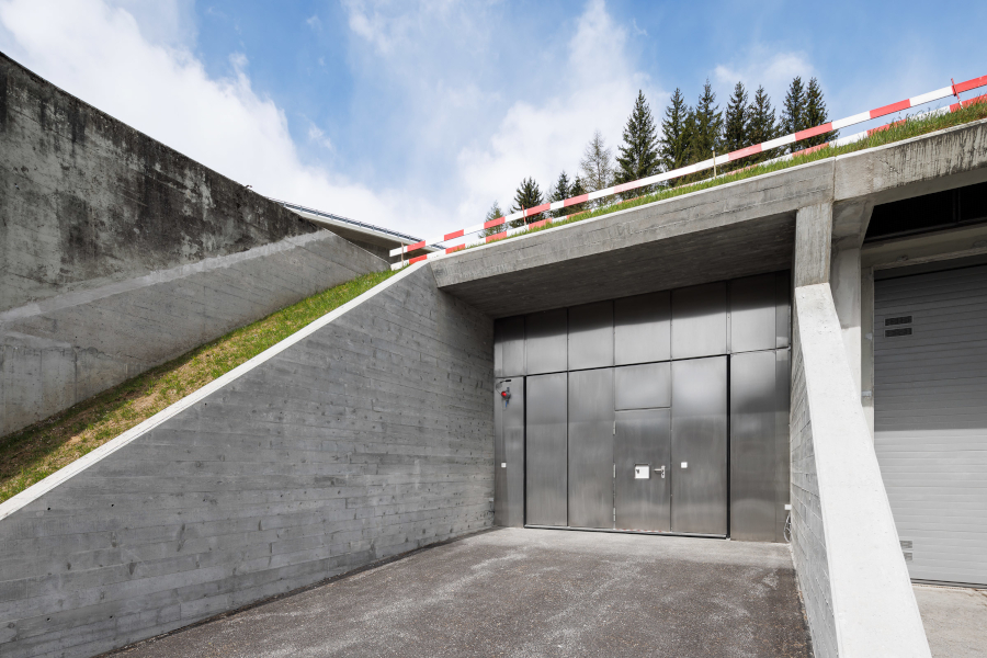 Gotthardtunnel - Sicherheitsstollen Tragende Rolle: Edelstahl im Tunnelbau