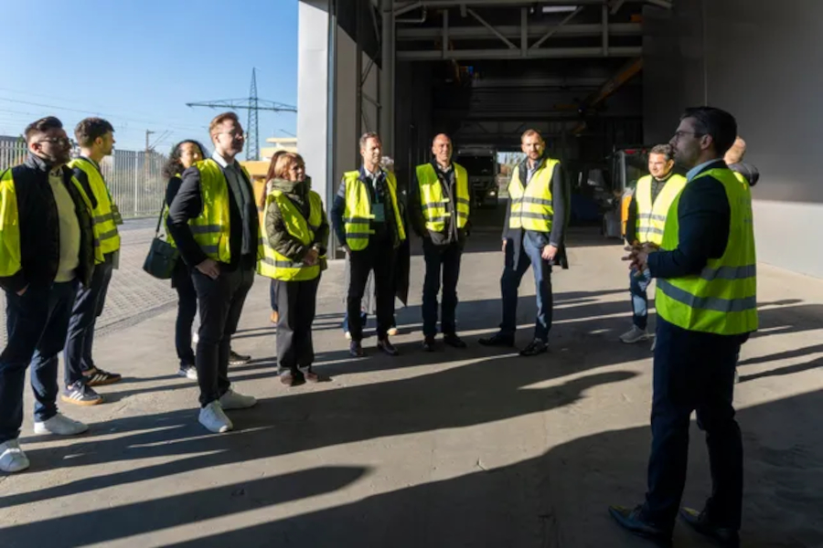 dsde_milestone-08-k Damstahl nimmt zweites vollautomatisches Hochregallager in Betrieb