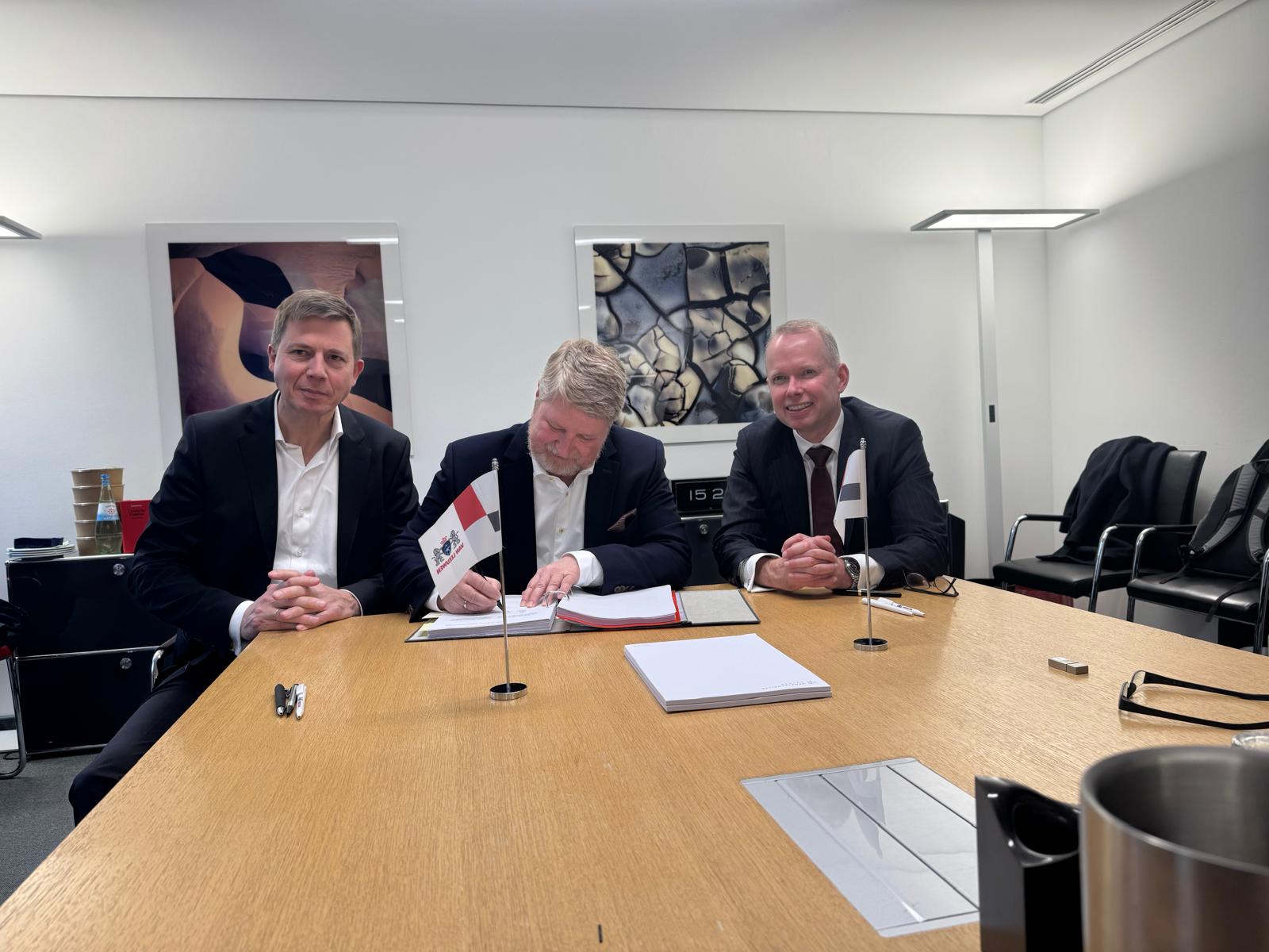 VanLeeuwen_Signing 16 January 2026